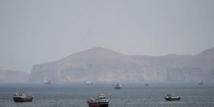 Ιράν και ΗΠΑ ξανά σε αδιέξοδο: «Όχι» από Τραμπ στη νέα ιρανική πρόταση - Παραμένουν κλειστά τα Στενά του Ορμούζ