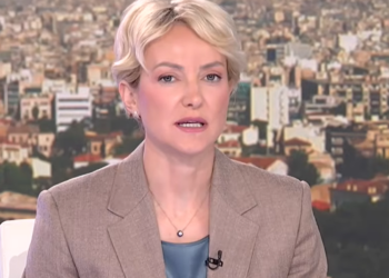 Αλεξάνδρα Σδούκου στο ΕΡΤnews: Το να είσαι βουλευτής ή υπουργός δεν προϋποθέτει πτυχίο – Αχρείαστη περιπέτεια οι συζητήσεις για πρόωρες εκλογές