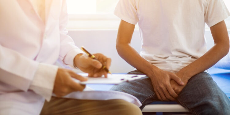 Στυτική δυσλειτουργία στους νέους: Ο «φαύλος κύκλος» που μπορεί να οδηγήσει σε αδιέξοδο