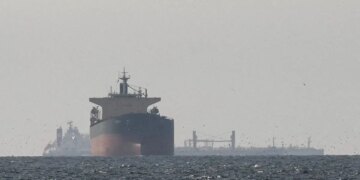 Reuters: Το Ιράν θα ανοίξει τα Στενά του Ορμούζ την Πέμπτη ή την Παρασκευή