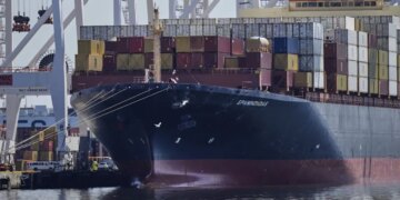 Βίντεο με το ρεσάλτο στο ελληνόκτητο πλοίο «Epaminondas» από τους Φρουρούς της Επανάστασης στα Στενά του Ορμούζ