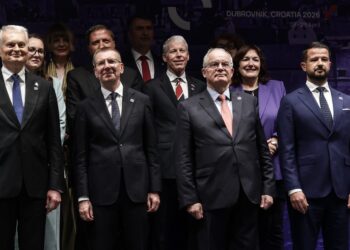 Σύνοδος Τριών Θαλασσών - ΠτΔ: Η Ελλάδα έχει τη δυνατότητα να καταστεί ένας από τους κύριους μοχλούς ανάπτυξης της Ευρώπης