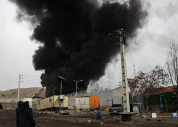 Νομπελίστας φυσικός προειδοποιεί: «Η ανθρωπότητα έχει μόλις 35 χρόνια ζωής λόγω πυρηνικού πολέμου»