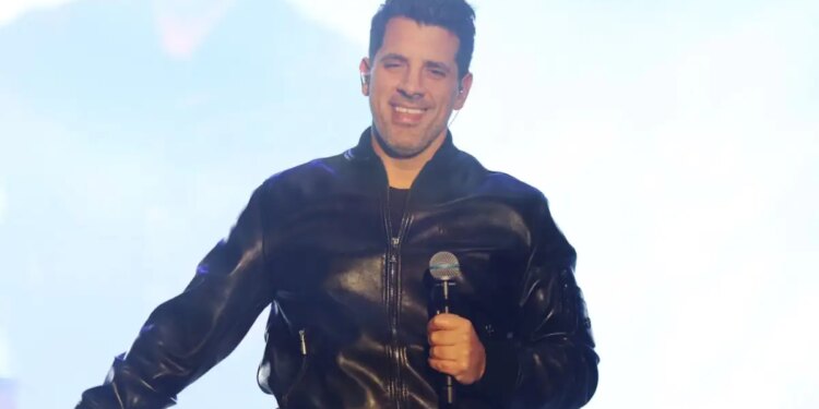 Ο Θοδωρής Φέρρης θα δώσει και δεύτερη συναυλία στο Κατράκειο