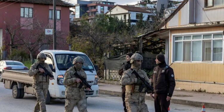 Κωνσταντινούπολη: Επίθεση με πυροβολισμούς στο προξενείο του Ισραήλ - Δύο νεκροί, τρεις τραυματίες