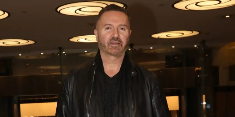 Γιώργος Βάλαρης: «Έχασα τους γονείς μου σε νεαρή ηλικία