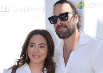Ο σύζυγός της, Γρηγόρης Μόργκαν πήρε το πτυχίο του στην ψυχολογία