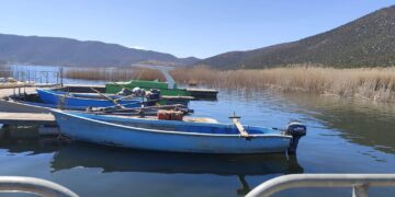 Οι Πρέσπες συνδυάζουν την οικοτουριστική εμπειρία με την πασχαλινή κατάνυξη