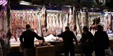 Εντατικοί έλεγχοι στην αγορά - Κορυφώνεται η εμπορική κίνηση