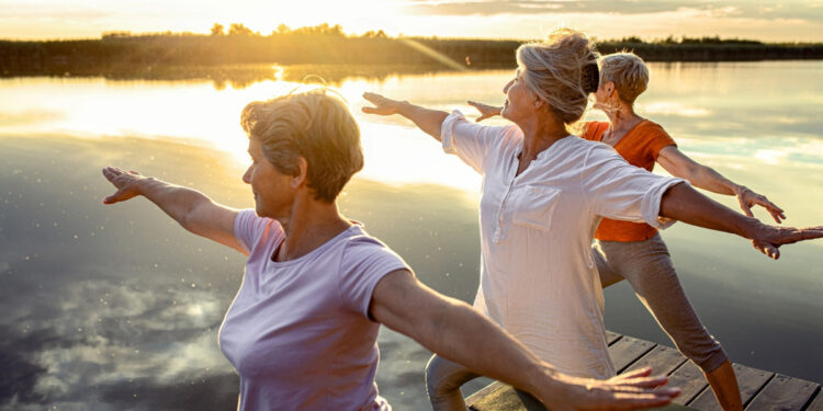 Περάσατε τα 60; Έξι σημαντικοί λόγοι υγείας και ευεξίας για να βάλετε αυτή την άσκηση στη ζωή σας