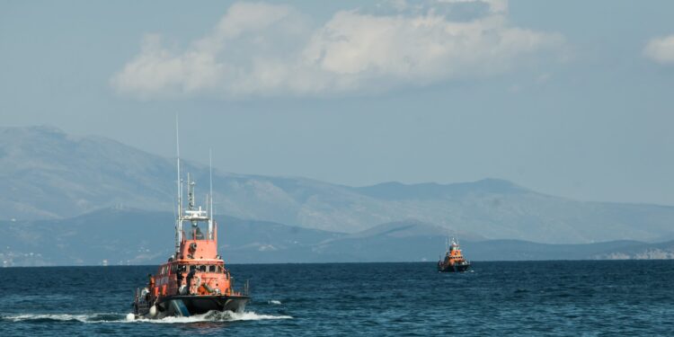 Κρήτη: 294 αφίξεις παράτυπων μεταναστών μέσα σε μία ημέρα - Νέα διάσωση 60 ατόμων ανοιχτά των Καλών Λιμένων - ertnews.gr