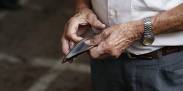 Καραγκούνης στο ΕΡΤnews: Δεν θα κόψουμε συντάξεις, ούτε θα ζητήσουμε αναδρομικά από τους συνταξιούχους χηρείας – Οι αλλαγές στα βαρέα και ανθυγιεινά