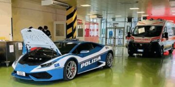 Η Lamborghini Huracan της ιταλικής αστυνομίας δεν είναι για «μούρη»