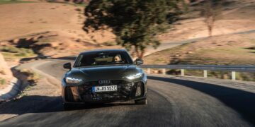 To Audi RS6 επιστρέφει ως PHEV αλλά και ως σεντάν