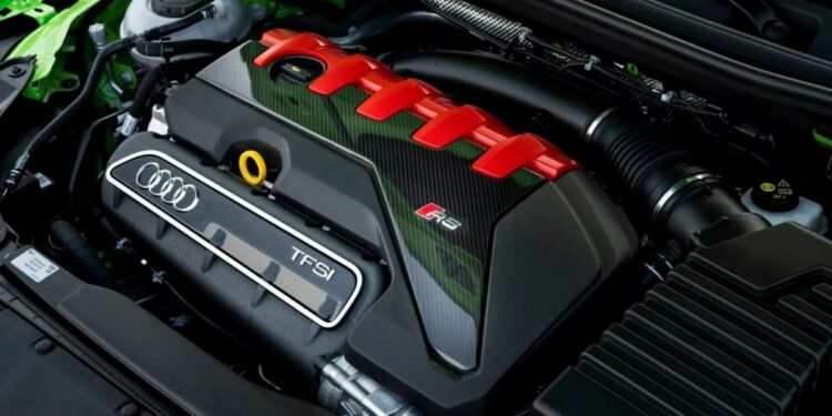 O εμβληματικός 5κύλινδρος της Audi μπορεί να επιβιώσει