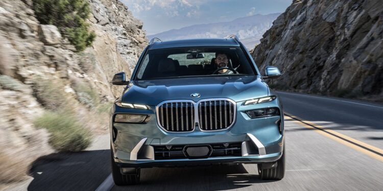 Η BMW προχωρά με το νέο σκληροπυρηνικό τετρακίνητό της