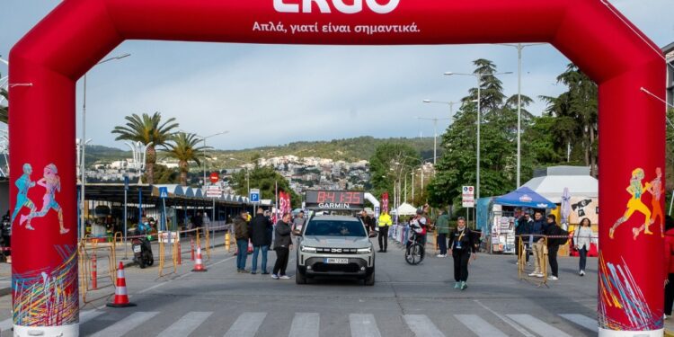 Η Dacia στήριξε το Run Greece Καβάλας με πρωταγωνιστή το νέο Duster