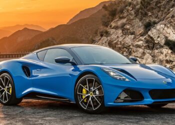 Lotus: Επιστροφή στους θερμικούς κινητήρες με νέα υβριδικά V6 και V8 σύνολα