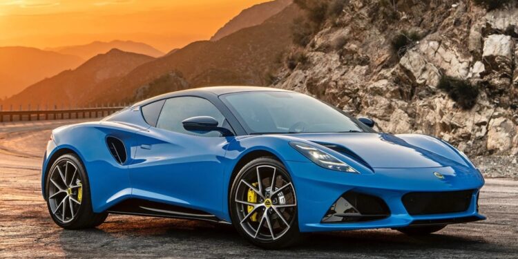Lotus: Επιστροφή στους θερμικούς κινητήρες με νέα υβριδικά V6 και V8 σύνολα