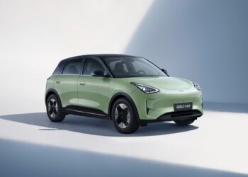 Το Geely E2 έγινε το πιο δημοφιλές compact ηλεκτρικό στον κόσμο