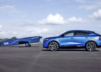 Το θρυλικό Rafale της Renault πέταξε ξανά μετά από σχεδόν έναν αιώνα
