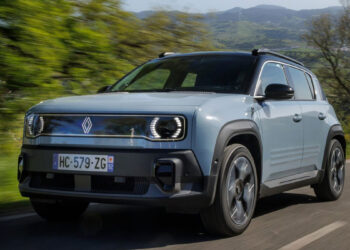 Το νέο Renault 4 E-Tech Electric στην Ελλάδα (+τιμές)