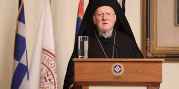 Ο Δήμος Αθηναίων τίμησε τον Οικουμενικό Πατριάρχη Βαρθολομαίο 