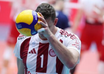 Τέλος και ο Φρομ από τον Ολυμπιακό - www.ertsports.gr