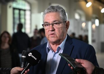 Κουτσούμπας: Λευτεριά στην Παλαιστίνη, κάτω τα χέρια από την Κούβα