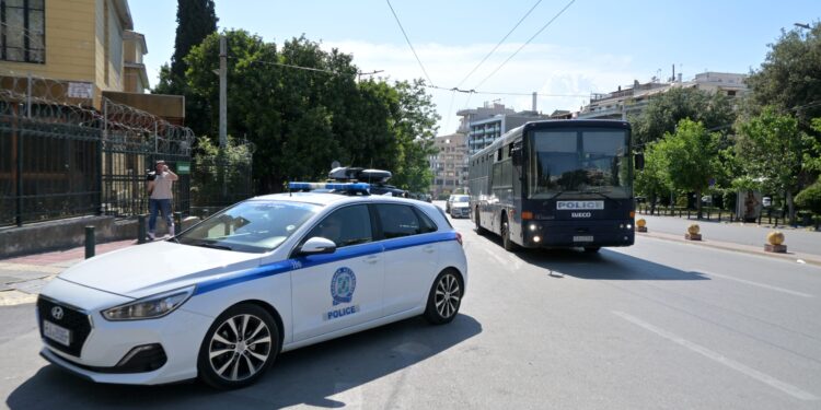 Απολογούνται οι 22 συλληφθέντες για το κύκλωμα παράνομων επιδοτήσεων του ΟΠΕΚΕΠΕ - Στο μικροσκόπιο λογαριασμοί, θυρίδες και οι «εγκέφαλοι» της οργάνωσης - ertnews.gr