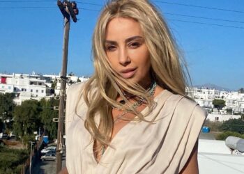 Έφυγε από τη ζωή η Γωγώ Μαστροκώστα – Η συγκινητική ανάρτηση τη κόρης της