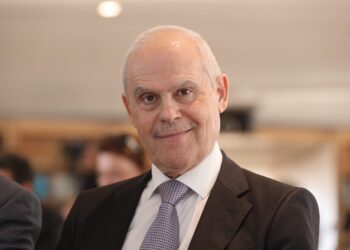 Ο πολιτικός κόσμος αποχαιρετά τον Νίκο Ταγαρά