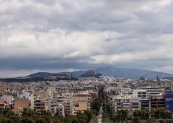 Σε τροχιά ανόδου ενοίκια και οικοδομικά υλικά – Έρχεται το «Ανακαινίζω» για 20.000 κλειστά σπίτια