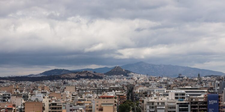 Σε τροχιά ανόδου ενοίκια και οικοδομικά υλικά – Έρχεται το «Ανακαινίζω» για 20.000 κλειστά σπίτια