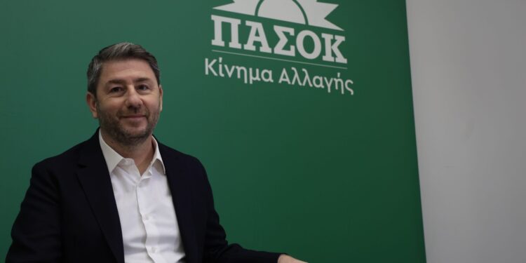 Συνεδρίαση ΠΑΣΟΚ: Νέα πολιτική ατζέντα και στρατηγική στο δρόμο προς τις κάλπες
