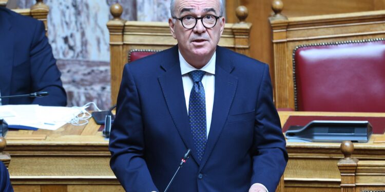 Παπαθανάσης: Η Ελλάδα υπέβαλε διπλό αίτημα εκταμίευσης πόρων 1,63 δισ. ευρώ από το Ταμείο Ανάκαμψης