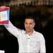 «Ελληνική Αριστερή Συμπαράταξη»: Η πολιτική επιστροφή του Αλέξη Τσίπρα – Το παρασκήνιο και οι συμβολισμοί πίσω από το όνομα