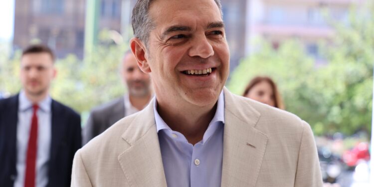 Αναδιάταξη στο πολιτικό σκηνικό - Αλλάζει τις ισορροπίες στην Αριστερά το κόμμα Τσίπρα