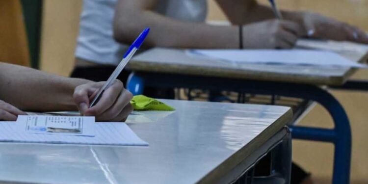 Τελευταίο κουδούνι σήμερα για τα γυμνάσια – Πότε ξεκινούν οι προαγωγικές εξετάσεις