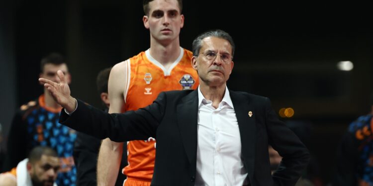 Μαρτίνεθ: «Η Ρεάλ Μαδρίτης είναι ικανή να αποτελέσει μια ισχυρή ομάδα και να παίξει πολύ καλά με διαφορετικό στυλ» - www.ertsports.gr