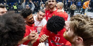 Περισσότεροι από 8.000 φίλοι του Ολυμπιακού στο "T Center", πόσα εισιτήρια θα λάβουν οι Ρεάλ, Φενέρμπαχτσε και Βαλένθια - www.ertsports.gr
