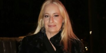 Είμαι πολύ ερωτευμένη, είμαστε λίγο καιρό μαζί, ήταν κεραυνοβόλο