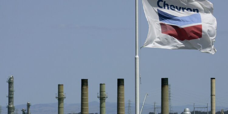 Υδρογονάνθρακες: Η Chevron μπαίνει με 70% στο οικόπεδο 10 - «Ενισχύεται η θέση της Ελλάδας στον ενεργειακό χάρτη της Ανατολικής Μεσογείου»