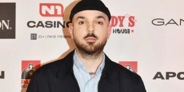Apon: Το ιδιαίτερο event για το νέο album και η διαμαντένια απονομή