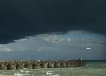 Μπράιτον: Αδελφές οι τρεις γυναίκες που βρέθηκαν νεκρές στη θάλασσα - Μυστήριο με τις συνθήκες θανάτου