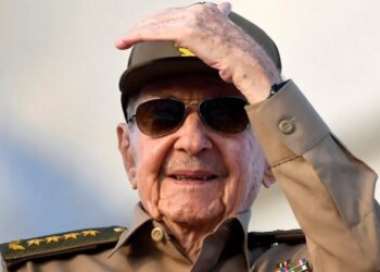 Κούβα: Οι ΗΠΑ σχεδιάζουν να οδηγήσουν σε δίκη τον υπέργηρο αδελφό του Φιντέλ Κάστρο, Ραούλ
