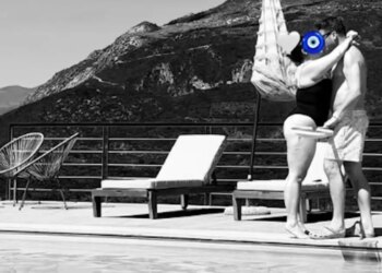 Δανάη Μπάρκα: Το γλυκό φιλί με τον Φάνη Μπότση δίπλα στην πισίνα