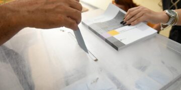 Δημοσκόπηση Marc: Πρώτο κόμμα η ΝΔ με ποσοστό 28,7%, ακολουθεί το ΠΑΣΟΚ με 11,1%