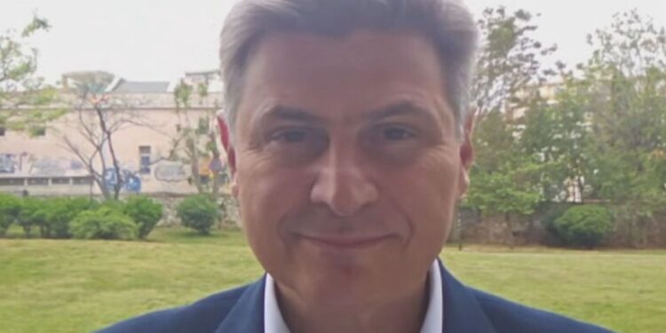 Φαραντούρης στο ΕΡΤnews: Το ΠΑΣΟΚ μπορεί να οδηγήσει στην «πολιτική αλλαγή» – Δεν θα είμαι υποψήφιος στις εθνικές εκλογές