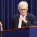 «Βραβείο θάρρους» στον πρώην πρόεδρο της Fed Τζερόμ Πάουελ για τη στάση του απέναντι στις πιέσεις Τραμπ